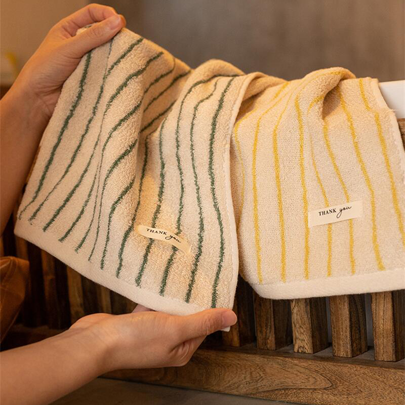 Retro Pinstripe 100% Combed Co - огляд і ціна Cloth Face Mask Washable